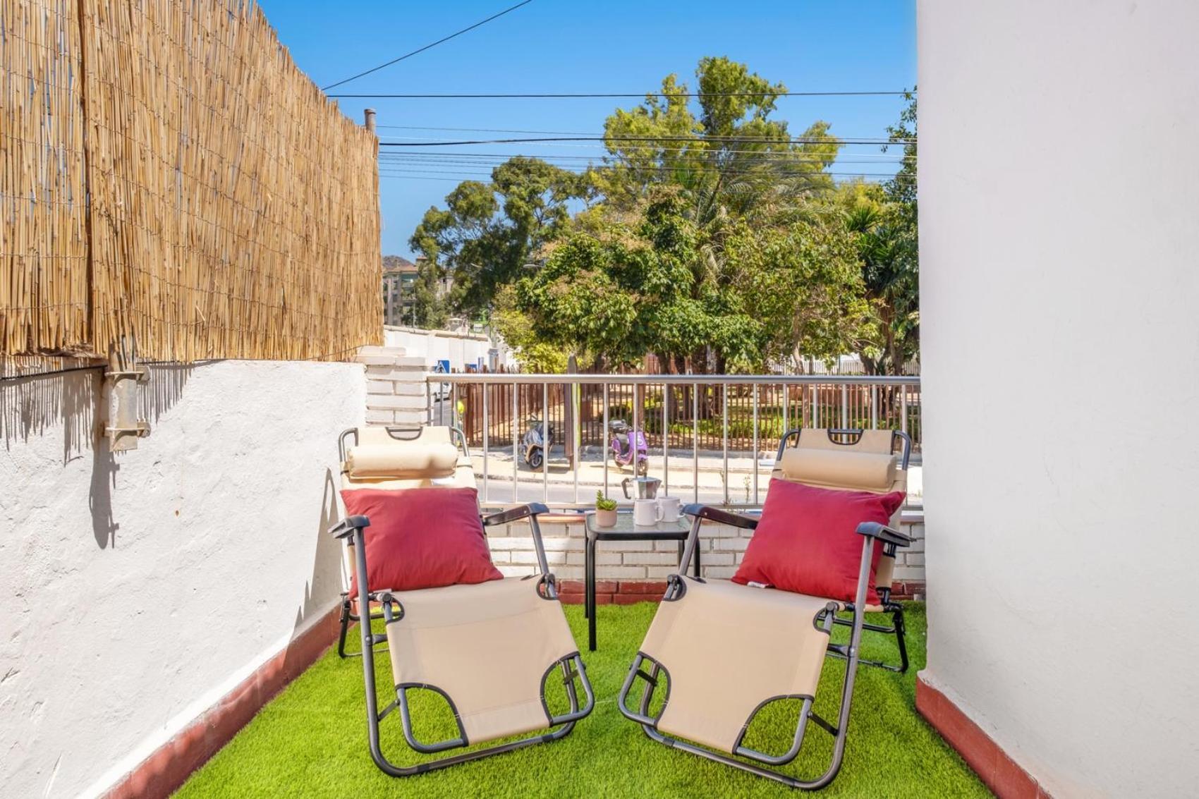 Apartamento En La Playa Con Terraza Málaga Esterno foto