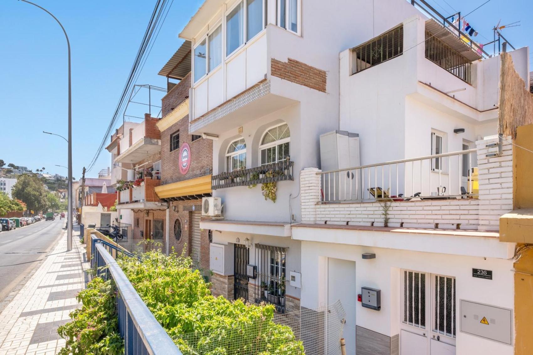 Apartamento En La Playa Con Terraza Málaga Esterno foto